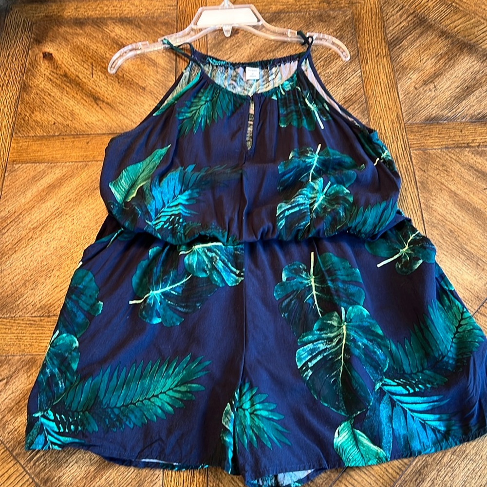 Tropical leaf romper, Old Navy size medium. GUC
